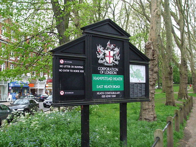 File:Hampstead Heath entrance south.JPG