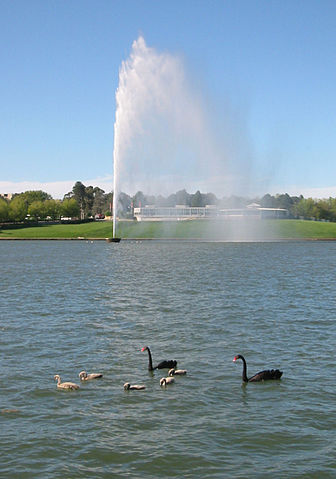 File:Cptn Cook Fountain Canberra-01JAC.jpg