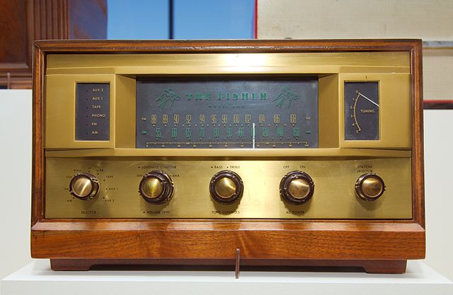 File:Fisher 500 radio.jpg
