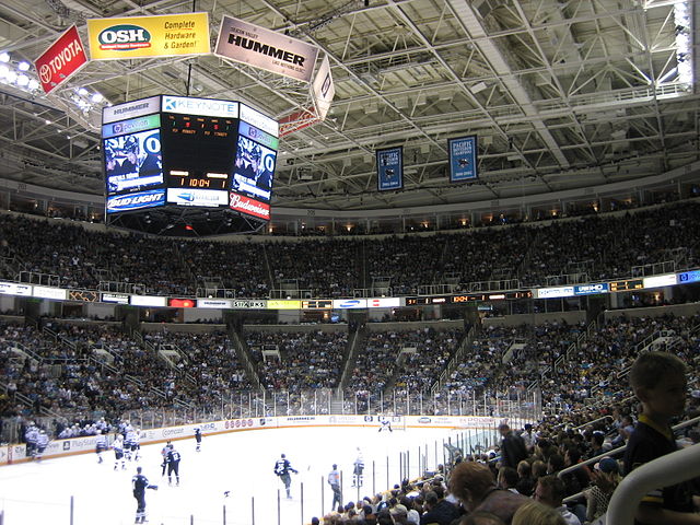 File:San Jose Sharks v. Vancouver Canucks. (136300292).jpg