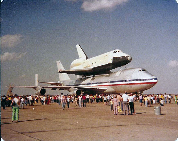 File:Shuttle Enterprise at Ellington Airfield 1978 4.jpg
