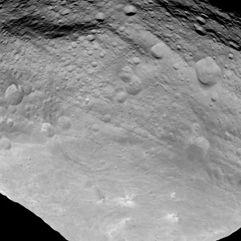 File:Vesta 20110731.jpg