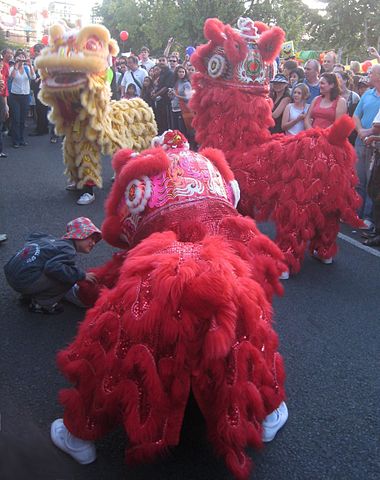 File:Lion dancers at the Auckland lantern festival 2010.jpg