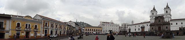 File:Plaza de San Francisco en Centro histórico de Quito, Ecuador.JPG