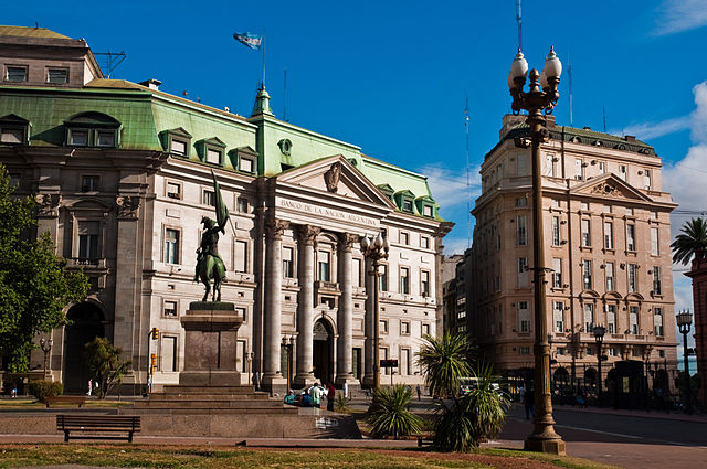 File:Banco de la Nación Argentina, Buenos Aires, 29th. Dec. 2010 - Flickr - PhillipC.jpg