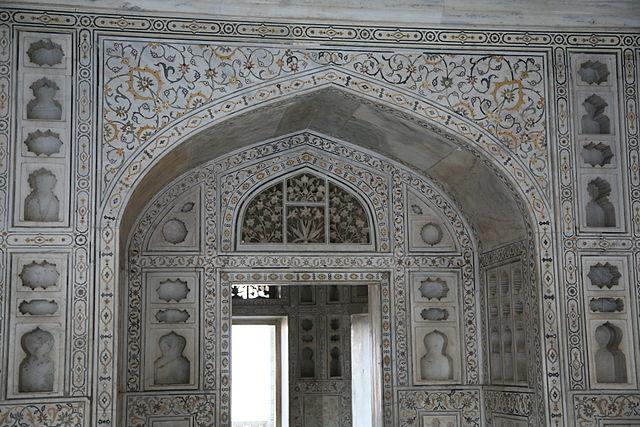 File:RedFortAgra-Musamman-Burj-20080211-2.jpg