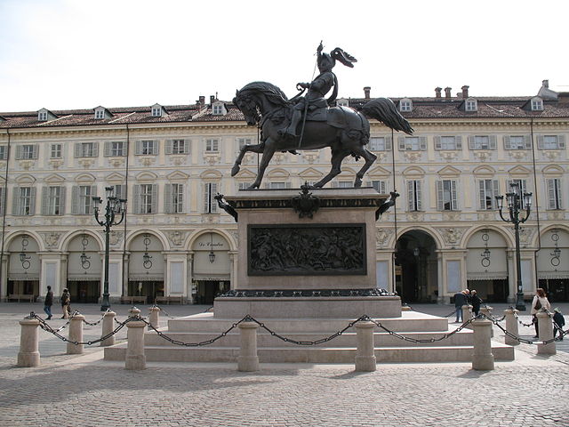 File:Torino - Caval &euml;d Brons latoB.jpg