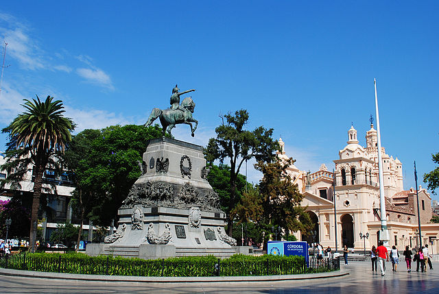 File:Plaza San Martín Córdoba 2011-03-06.jpg