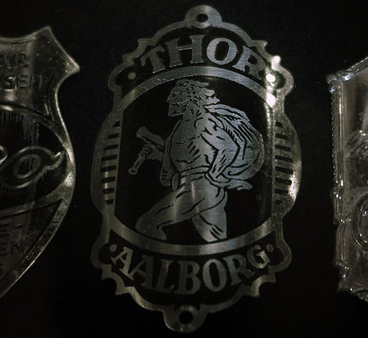 File:Thor-aalborg-bicycle-head-badge.jpg