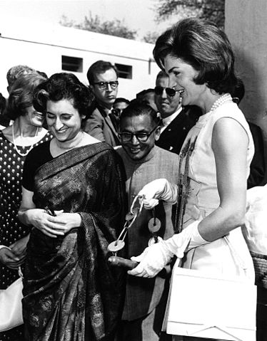 File:Jacqueline Kennedy and Indira Gandhi.jpg