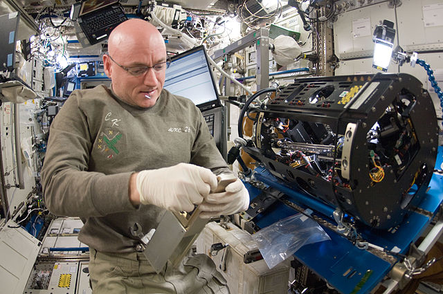 File:MDCA Destiny ISS.jpg