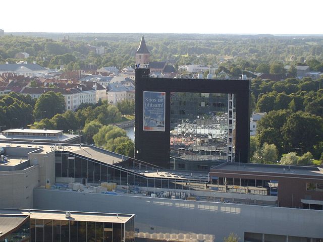 File:Tartu - Emaj&otilde;e &auml;rikeskus.jpg