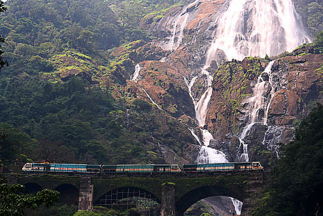 File:Dudhsagar Falls Triplet.jpg
