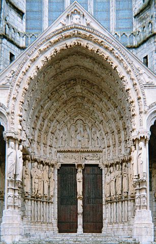 File:PorcheCentralNordCathedraleChartre041130-.jpg