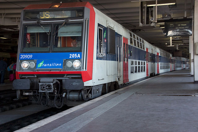 File:Gare du Nord eCRW 1386.jpg