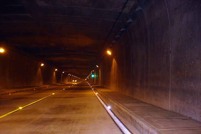 File:Tunel de Occidente.jpg