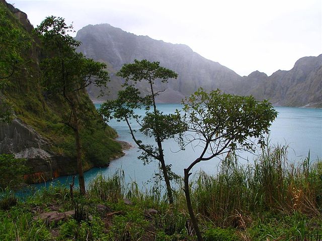 File:PinatuboLake.jpg
