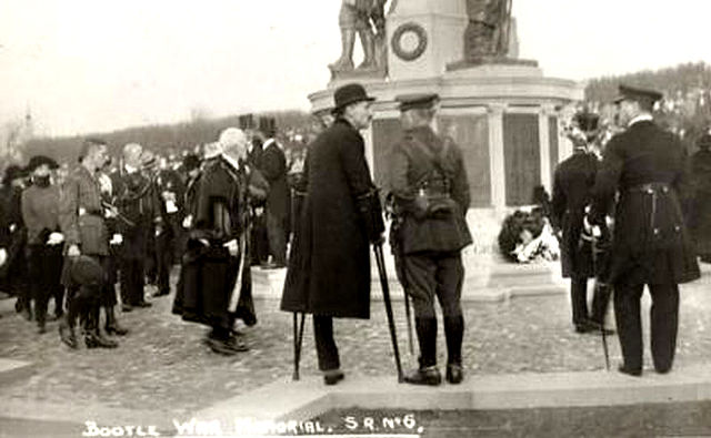 File:Bootle War Memorial, 1922 .jpg