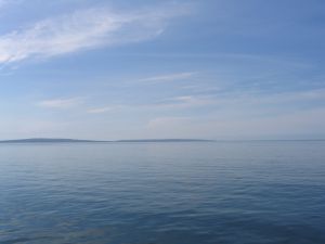 File:Ireland-AtlanticOceanwithAranIsland.jpg