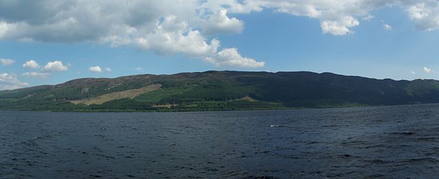 File:Loch Ness Panoramin July 2008.JPG
