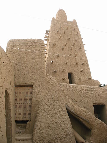 File:Djingareiber cour.jpg
