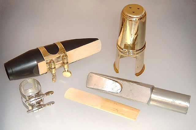 File:Mouthpiece tenor saxophone.jpg