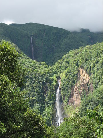 File:Chutesducarbet.jpg