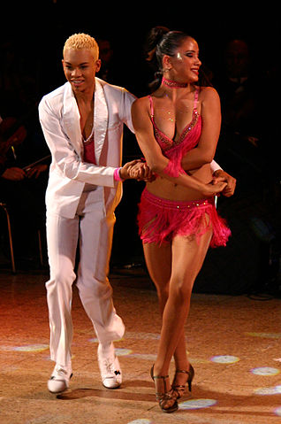 File:Salsa en Cali.jpg